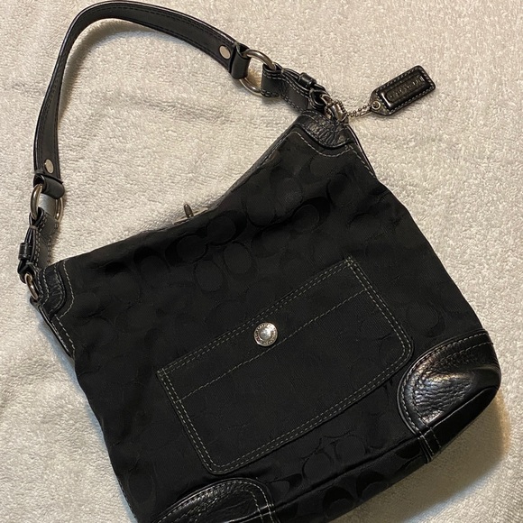 Coach Black Shoulder Bag - Picture 1 of 14